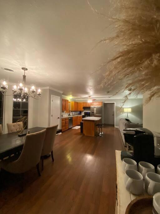 Large Modern Family Home! Soncy Dış mekan fotoğraf